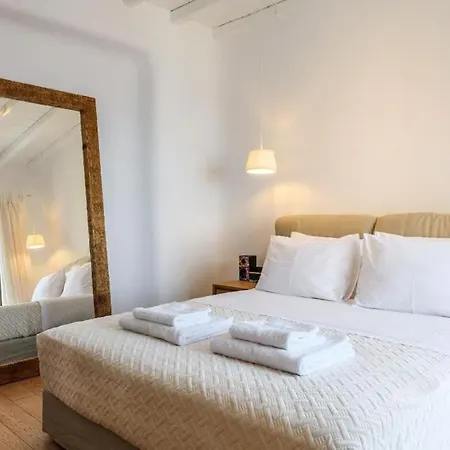 M Villa *